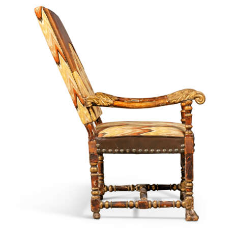 A DUTCH PARCEL-GILT AND GRAINED OPEN ARMCHAIR - фото 4
