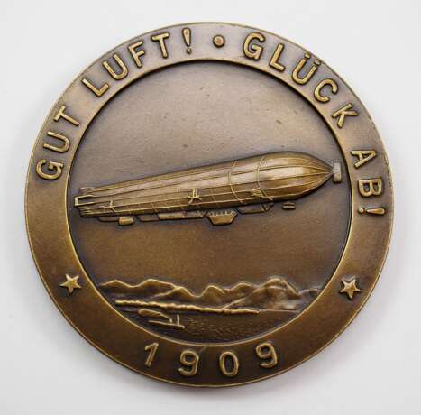 Medaille auf Graf Ferdinand v. Zeppelin - 1909. - photo 1
