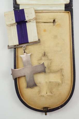 Großbritannien: Militär-Kreuz, Georg V. (1910-1936), im Etui. - фото 2