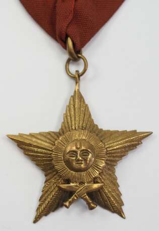 Nepal: Orden der Rechten Hand des Gurkha (Gorkha-Dakshina-Bahu), Goldene Komtur-Dekoration. - Foto 1