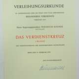 BRD: Bundesverdienstorden, Verdienstkreuz 1. Klasse Urkunde für einen Regierungspräsidenten aus Stuttgart. - фото 1