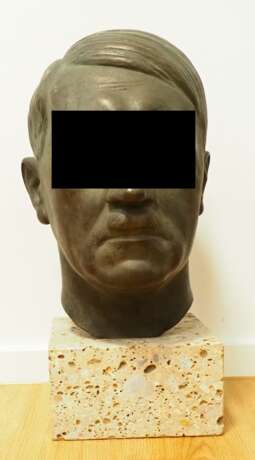 Löwenhauser: Adolf Hitler Bronze Büste. - Foto 1
