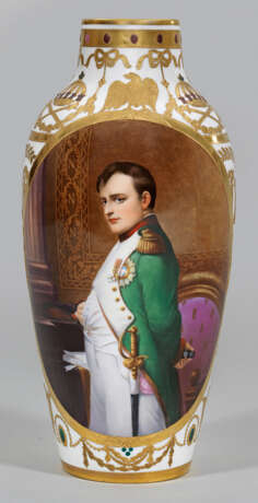 Ziervase mit dem Portrait Napoleon Bonapartes - photo 1