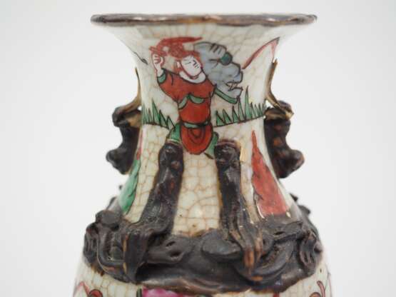 China: Vase, 19./ Anf. 20. Jh., wohl Nanjing. - Foto 3