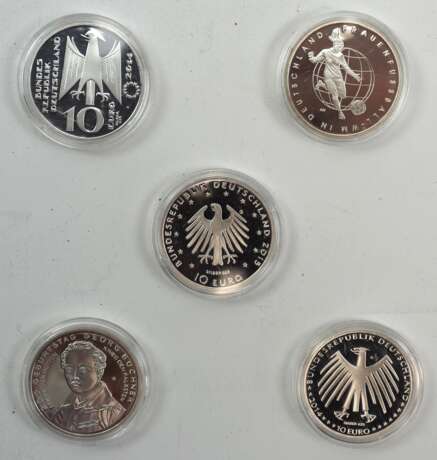 EURO: Bundesrepublik Deutschland, 10 Euro - 5 Exemplare. - фото 1