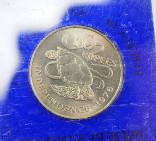Konvolut Münzen (u.a. Silber) u. Taschenuhr. - photo 5