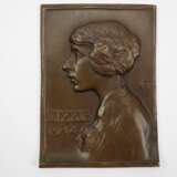 Bronzeplakette "Lizzie 1914". - фото 1