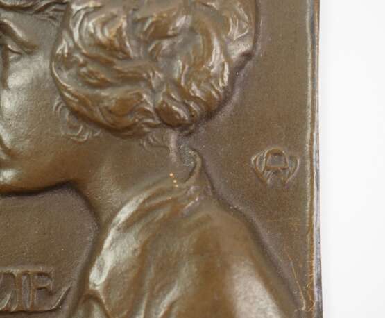 Bronzeplakette "Lizzie 1914". - фото 2