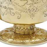 A SET OF FOUR GEORGE IV SILVER-GILT BEAKERS - photo 7