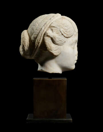 A ROMAN MARBLE PORTRAIT HEAD OF FAUSTINA MINOR - photo 4