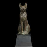 AN EGYPTIAN BRONZE CAT - фото 2