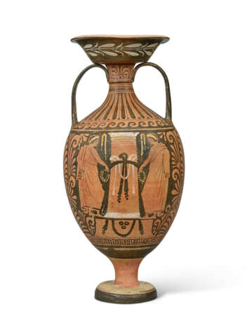 AN APULIAN RED-FIGURED AMPHORA - photo 2