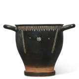 AN APULIAN GNATHIA-WARE SKYPHOS - photo 2