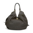 A BROWN MAHINA LEATHER XL SURYA BAG WITH GOLD HARDWARE - Auktionspreise