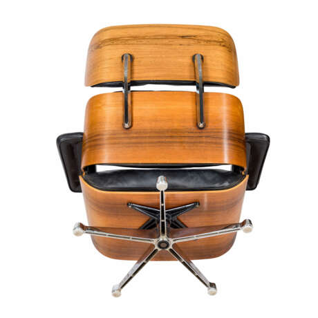 RAY & CHARLES EAMES "Lounge Chair with Ottoman" - photo 6