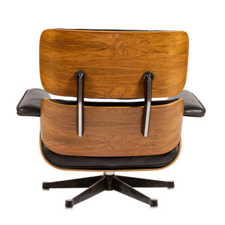 RAY & CHARLES EAMES "Lounge Chair" - photo 5