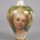 Vase mit Mädchenportrait - Foto 4