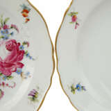 MEISSEN 3-piece set, 'flower paintings', 1st and 2nd choice, 20th c.: - фото 2
