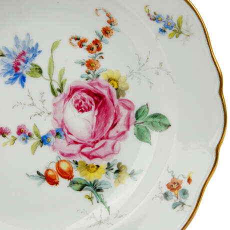 MEISSEN 3-piece set, 'flower paintings', 1st and 2nd choice, 20th c.: - фото 4