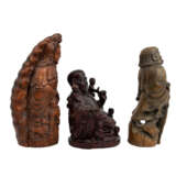 Three deities made of wood. CHINA: - Foto 1