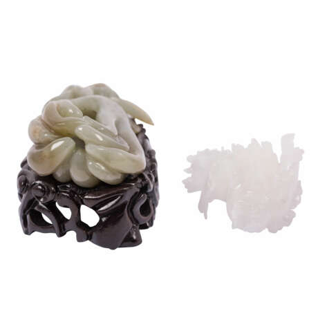 Two carvings made of jade. CHINA, 1st half of the 20th century: - фото 4