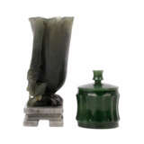 Ornamental vase and lidded box made of green jade. CHINA: - photo 5