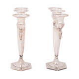 WILCOX S.P. CO Pair of three-arm candlesticks, silver plated, 20th c., - Foto 2