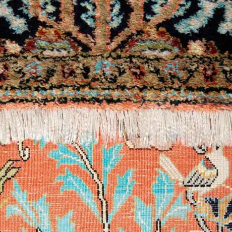 Oriental carpet made of KASHMIR silk, 20th century, 160x104 cm. - photo 3