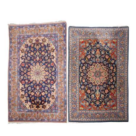 2 oriental carpets. ISFAHAN/PERSIA, 20th c., - photo 1