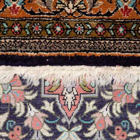 2 oriental silk carpets, GHOM/PERSIA, 20th c.: - photo 7