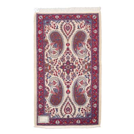 Oriental carpet. SARUK/PERSIA, 20th century, ca. 136x73 cm. - photo 2