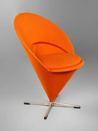 Verner Panton, Cone Chair - photo 1