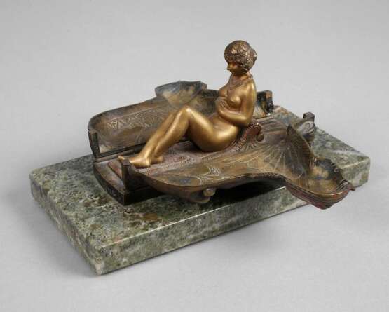 Franz Xaver Bergmann, erotische Bronze als Sphinx - фото 1
