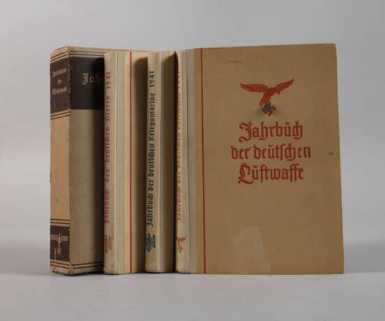 Jahrbücher der Wehrmacht 1941 - photo 1