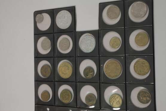 Konvolut Münzen und Medaillen - photo 5