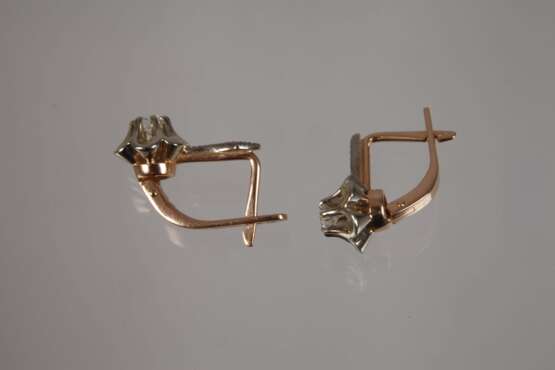 Paar Ohrhänger mit Brillanten - Foto 3