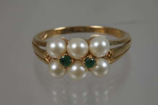 Damenring mit Perlen und Smaragden - фото 3
