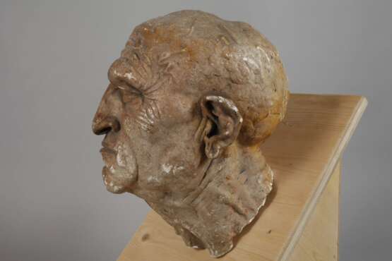 Kopfstück eines älteren Herren - photo 2