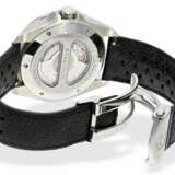 Armbanduhr: großes Tag Heuer Automatic-Chronometer "Grand Carrera GMT", Kaliber 8, Ref.WAF5112 mit Originalbox und Originalpapieren - фото 4