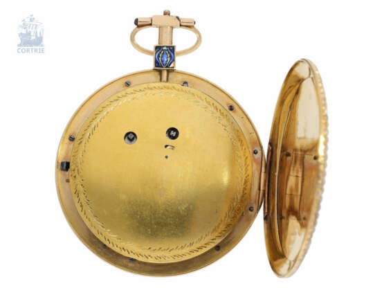 Taschenuhr: exquisite, große und hochfeine Gold/Emaille-Taschenuhr mit Perlenbesatz "Royal Blue", Werk mit Kommahemmung und Zentralsekunde, zugeschrieben Jaquet Droz, für den chinesischen Markt, ca.1790 - photo 4