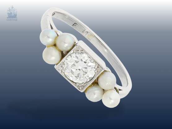 Ring: feiner antiker Goldschmiedering mit Altschliffdiamant und feinen Perlen, ca. 0,5ct - photo 1