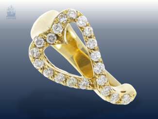 Ring: schwerer und außergewöhnlicher Designer-Goldschmiedering mit Brillantbesatz, ca. 0,6ct, Motiv "Herz"