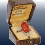 Ring: ausgesprochen schöner vintage Goldschmiedering mit Diamanten und seltener dunkelroter Koralle - фото 1