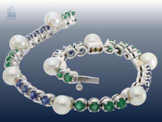 ArmbanDurchmesser: ausgefallenes Goldschmiedearmband mit Perlen, Smaragden und Saphiren besetzt, solide Handarbeit aus 18K Weißgold