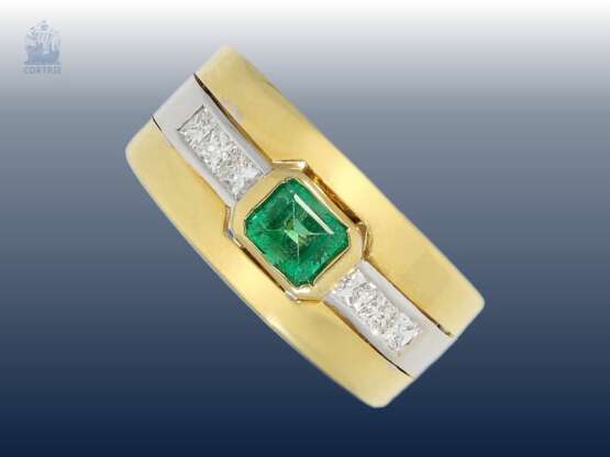 Ring: breiter Diamant/Smaragd-Goldschmiedering, hochfeine Qualität - Foto 1