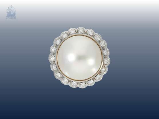 Ohrschmuck: vintage Ohrstecker mit schönen Mabé-Perlen und Brillanten, hochwertige Goldschmiedeanfertigung in 18K Gold - photo 2