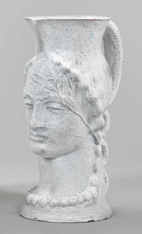 Große, figürliche Kannenvase in Form eines Frauenkopfes von - Foto 1