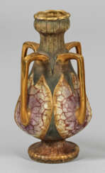 Amphora-Ziervase mit vier Henkeln