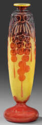 Art Déco-Vase mit "Groseilles"-Dekor von Schneider