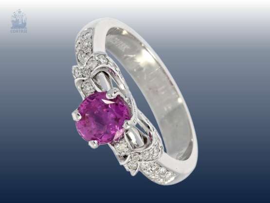 Ring: eleganter, hochfeiner Rubin/Diamant-Damenring, Handarbeit, 18K Weißgold - фото 2
